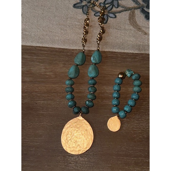 Chico's Turquoise Necklace Bracelet Set Gold Tone Pendant Boho Jewelry - Picture 7 of 8